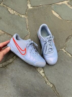 Nike Junior Tiempo Legend 10 Academy Indoor Soccer Shoes